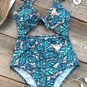 Cupshe Tropical One Piece
